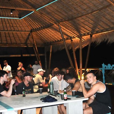 Canggu Central Hostel מראה חיצוני תמונה