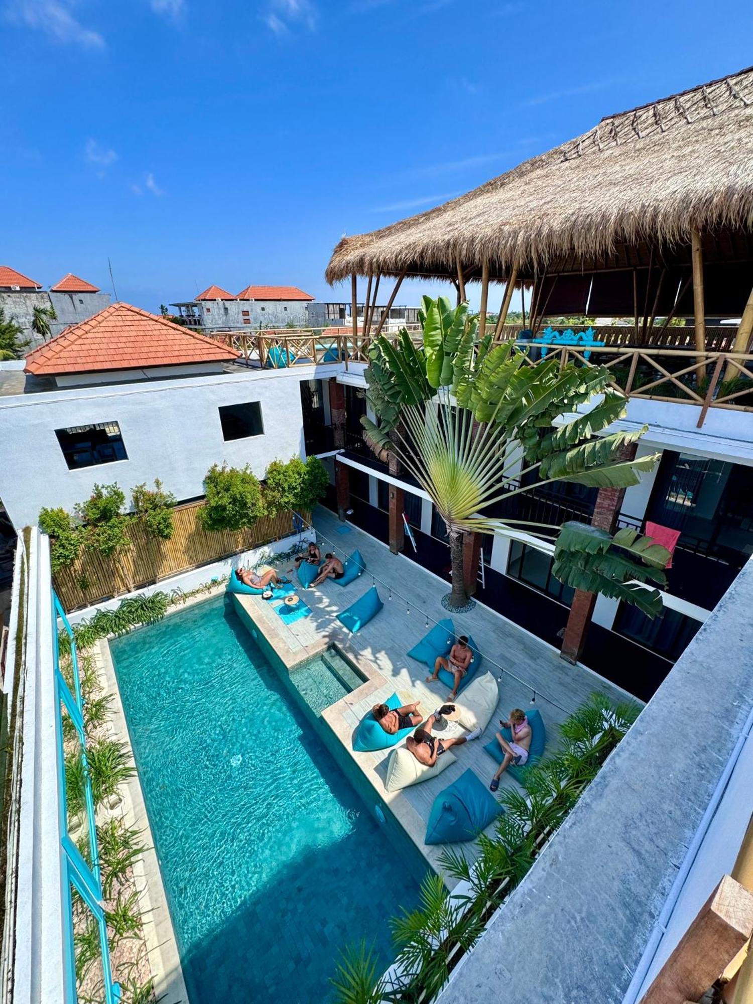Canggu Central Hostel מראה חיצוני תמונה