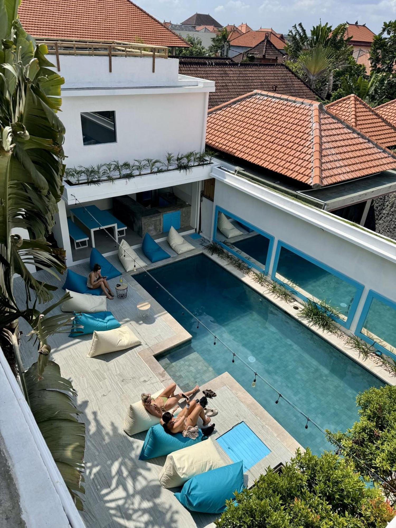 Canggu Central Hostel מראה חיצוני תמונה