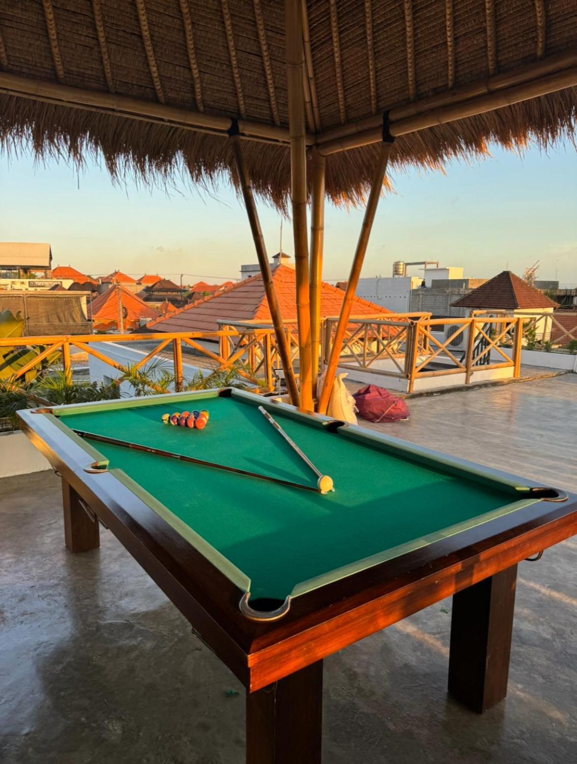 Canggu Central Hostel מראה חיצוני תמונה